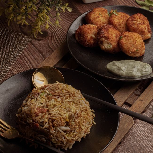 Lucknowi Chicken Biryani